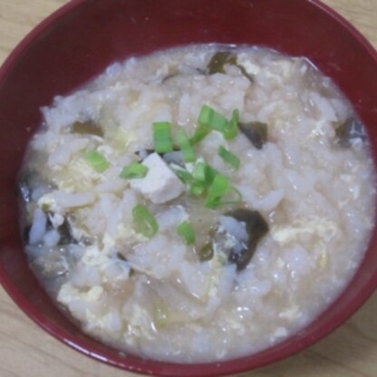 残り物の豆腐とわかめのお味噌汁で作りました。優しいお味でおいしかったです＾＾他にも色々なお味噌汁で試してみたいです♪